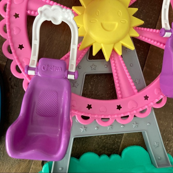 Chelsea Barbie Amusement Park Toy Play Set & more - Picture 10 of 16